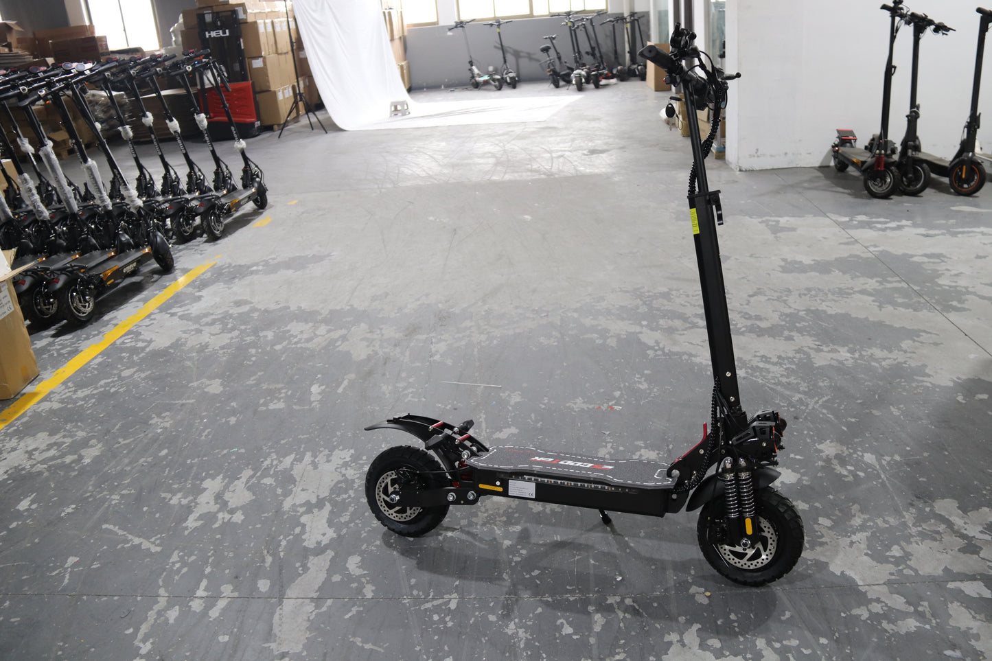 Emanba V-X6 PRO 2400W Dual Motor 10" Off-Road Electric Scooter 60km/h 48V 21Ah Foldable Commuter with Front+Rear Suspension