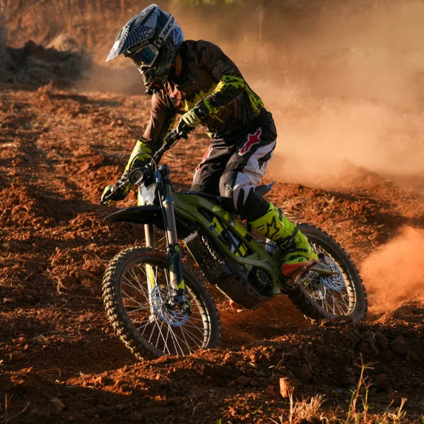 Sur Ron Light Bee X 2025 (45 Working Days Free UK Delivery) – 8000W Electric Dirt Bike | High-Speed Off-Road E-Bike