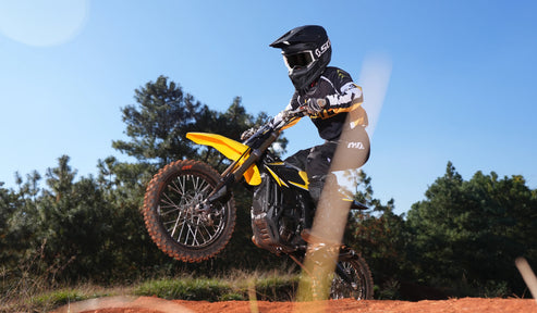 Sur Ron Hyper Bee 2025 (45 Working Days Free UK Delivery) – 5000W Electric Dirt Bike | Lightweight, High-Speed Off-Road